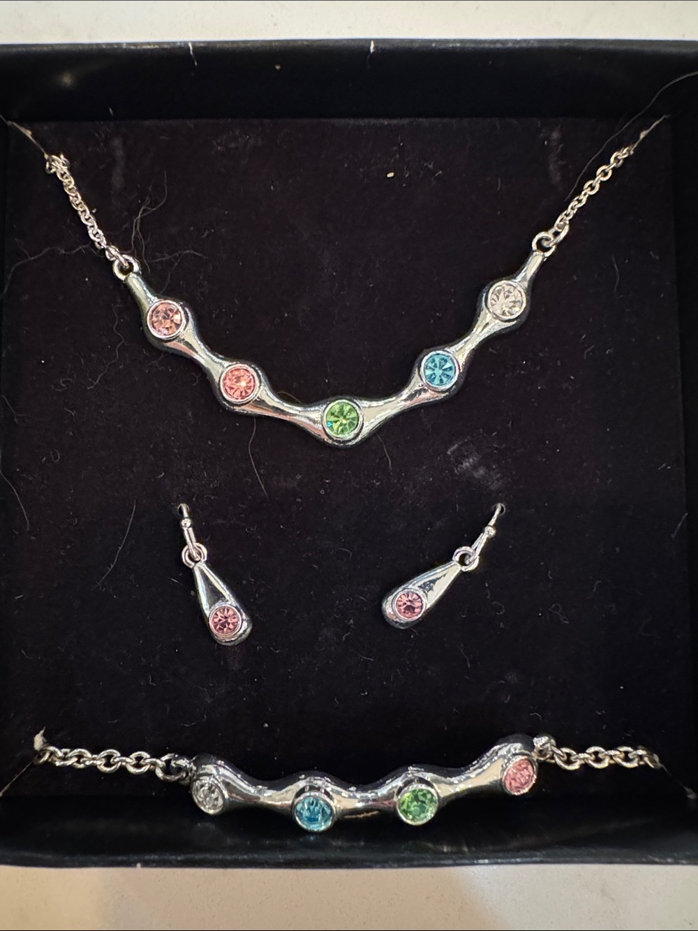 Vintage Signed NRT (Avon) MultiColor
Rhinestone Necklace, Bracelet & Earrings